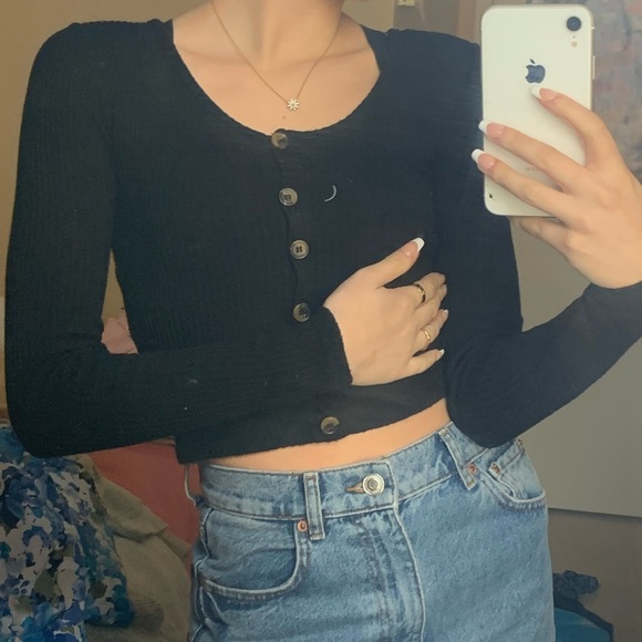 Black long sleeved button up - Picture 1 of 3